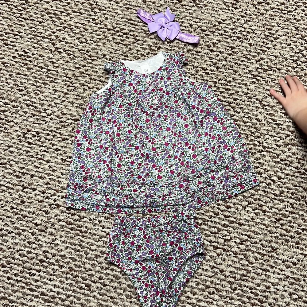 Baby girls Gap set‎